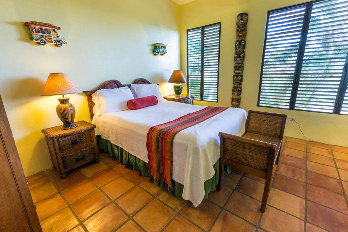 Отель Hacienda Tamarindo Вьекес Экстерьер фото